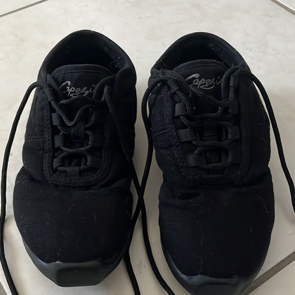 CAPEZIO   Adult Canvas Dance Sneaker - Picture 1 of 3